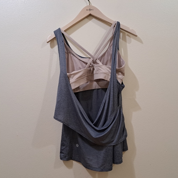 Lululemon reenergized 2 in 1 tank - Picture 3 of 8